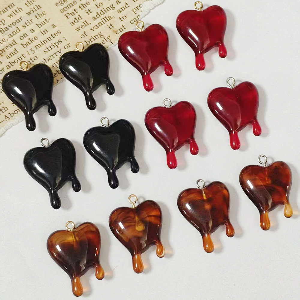 Resin Art Necklace - 10pcs Drop Blood Heart-shaped Resin Charms