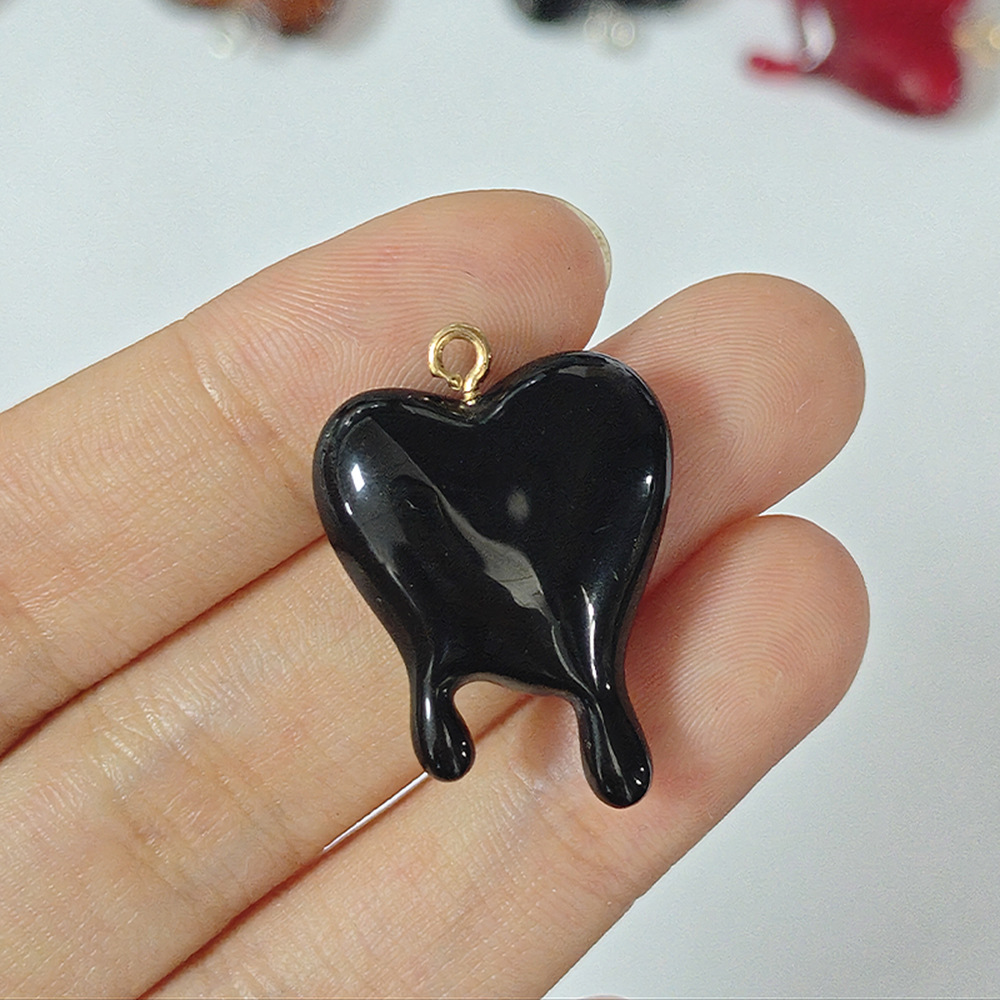 10pcs Drop Blood Heart-shaped  - Resin Art Necklace review and price