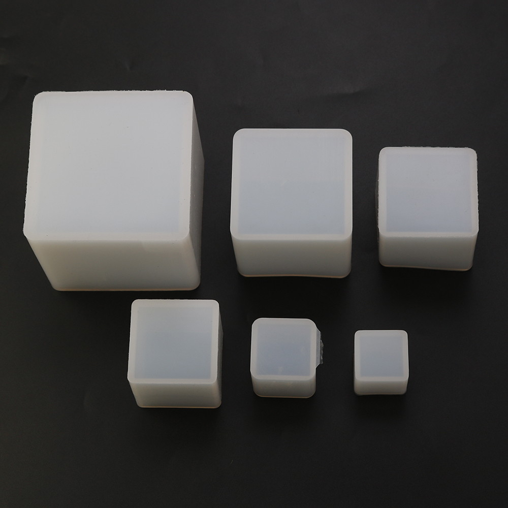 JCD 1pcs DIY Silicone Pendant  - Resin Art Cube review and price