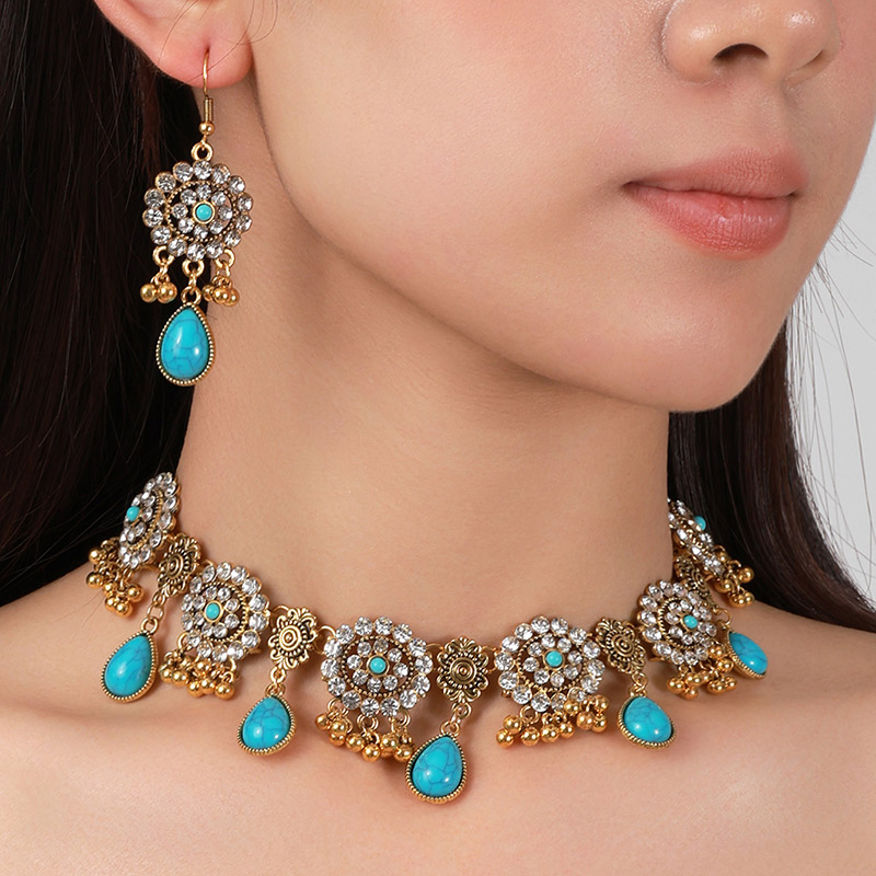 Kymyad Ethnic Vintage Rhinesto - Resin Art Necklace review and price