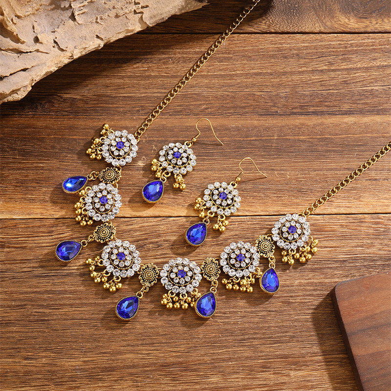 Kymyad Ethnic Vintage Rhinesto - Resin Art Necklace review and price