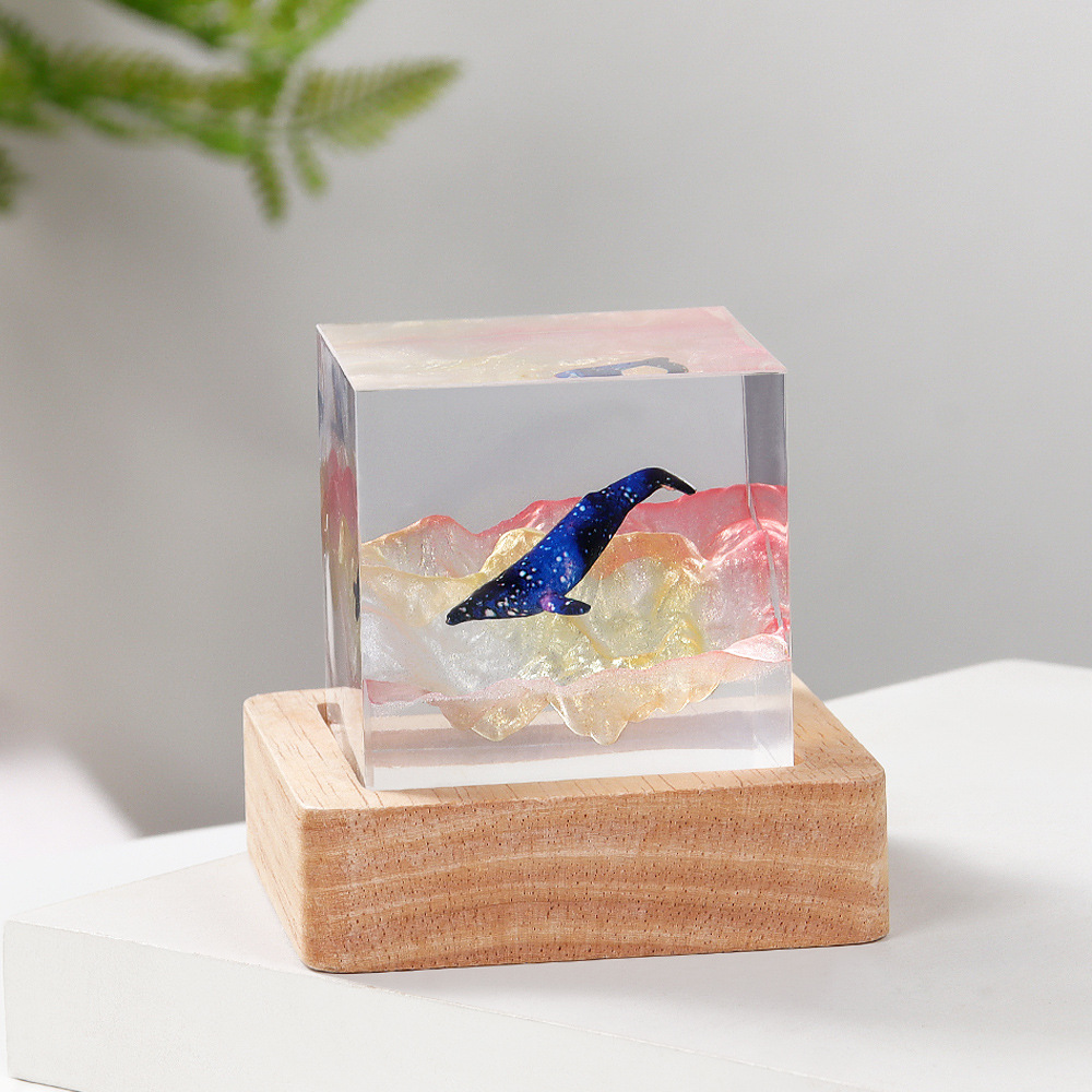 5cm Cube Organism Resin Table  - Resin Art Cube review and price